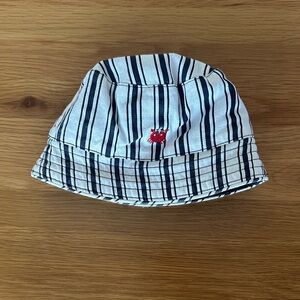 Kids Striped Bucket Hat with Crab Design